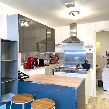 Crescent Loft Apartment - 1 Bedroom